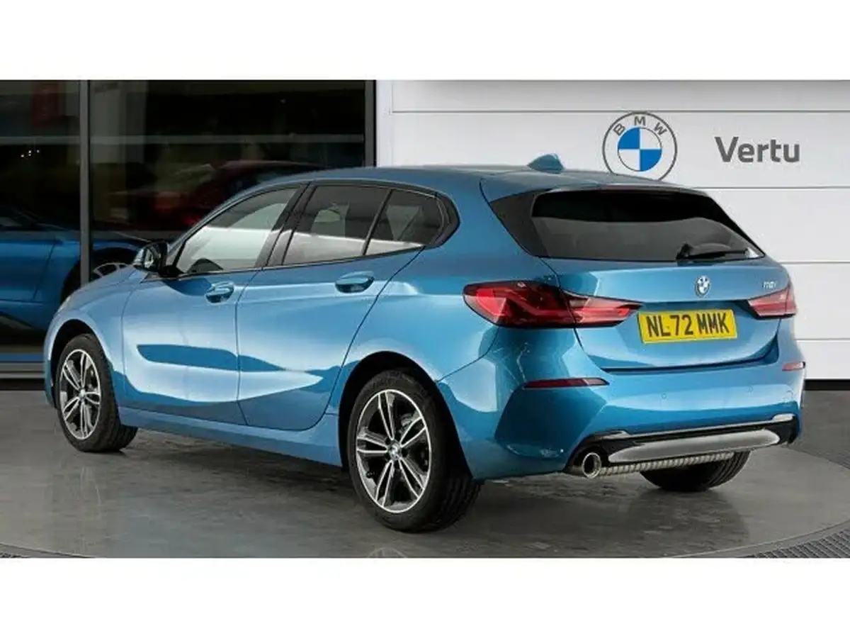 2022-bmw-1-series-15-118i-sport-big-1