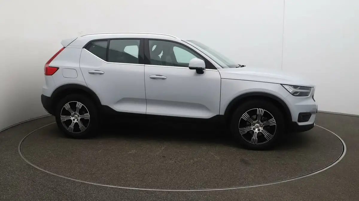 2021-volvo-xc40-15-t3-inscription-163bhp-big-39