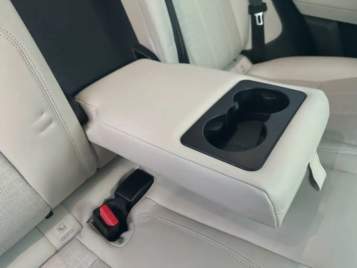 2018-land-rover-range-rover-velar-20-d240-r-dynamic-hse-big-43