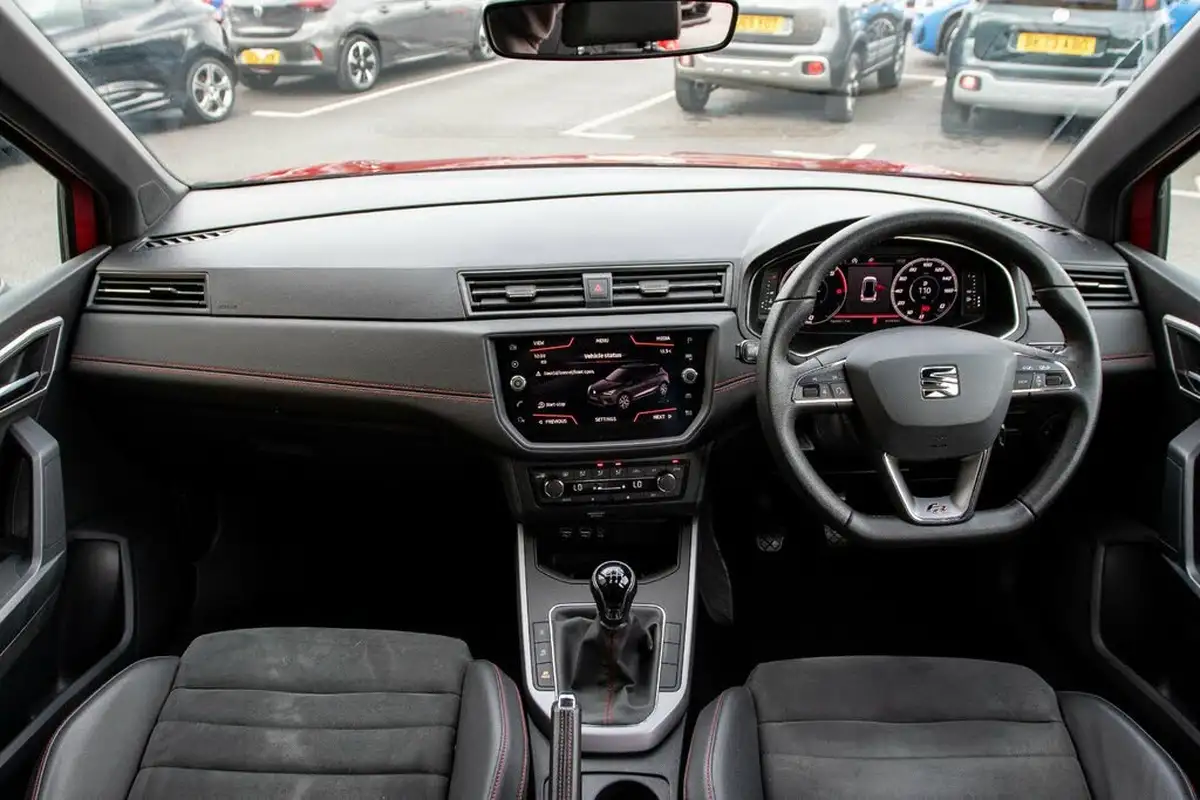 2019-seat-arona-16tdi-fr-sport-big-3