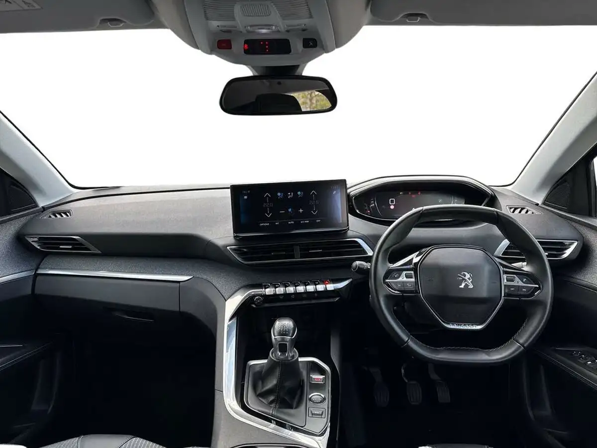 2021-peugeot-3008-suv-12-puretech-allure-premium-big-12
