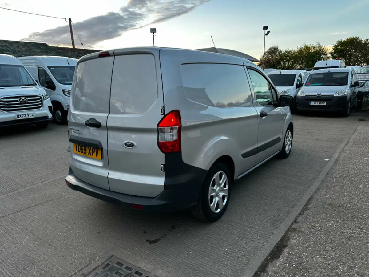 2019-ford-transit-courier-15tdci-trend-100pseu6dt-big-7