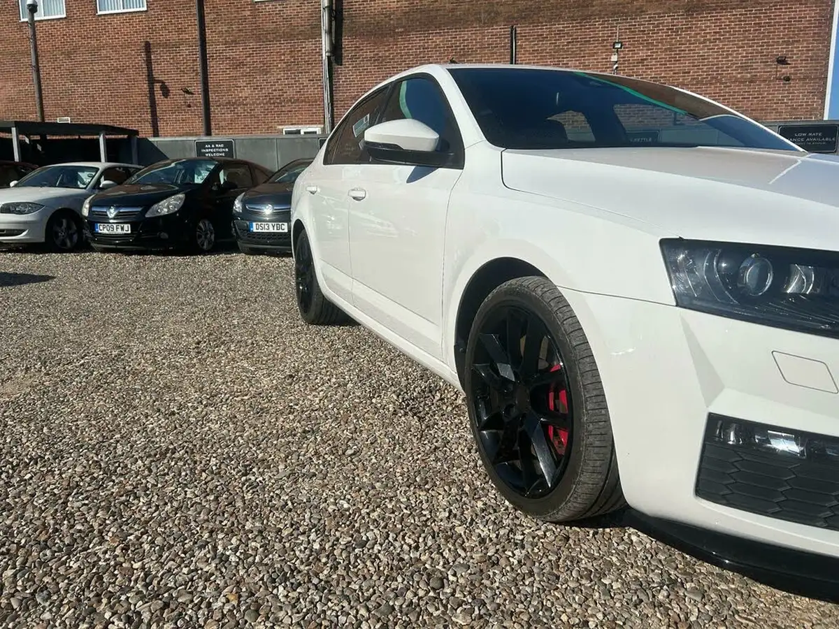 2014-skoda-octavia-20-vrs-hatchback-big-78