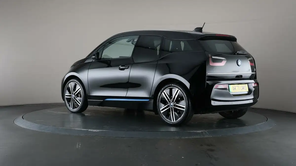 2022-bmw-i3-e-120-ah-big-66