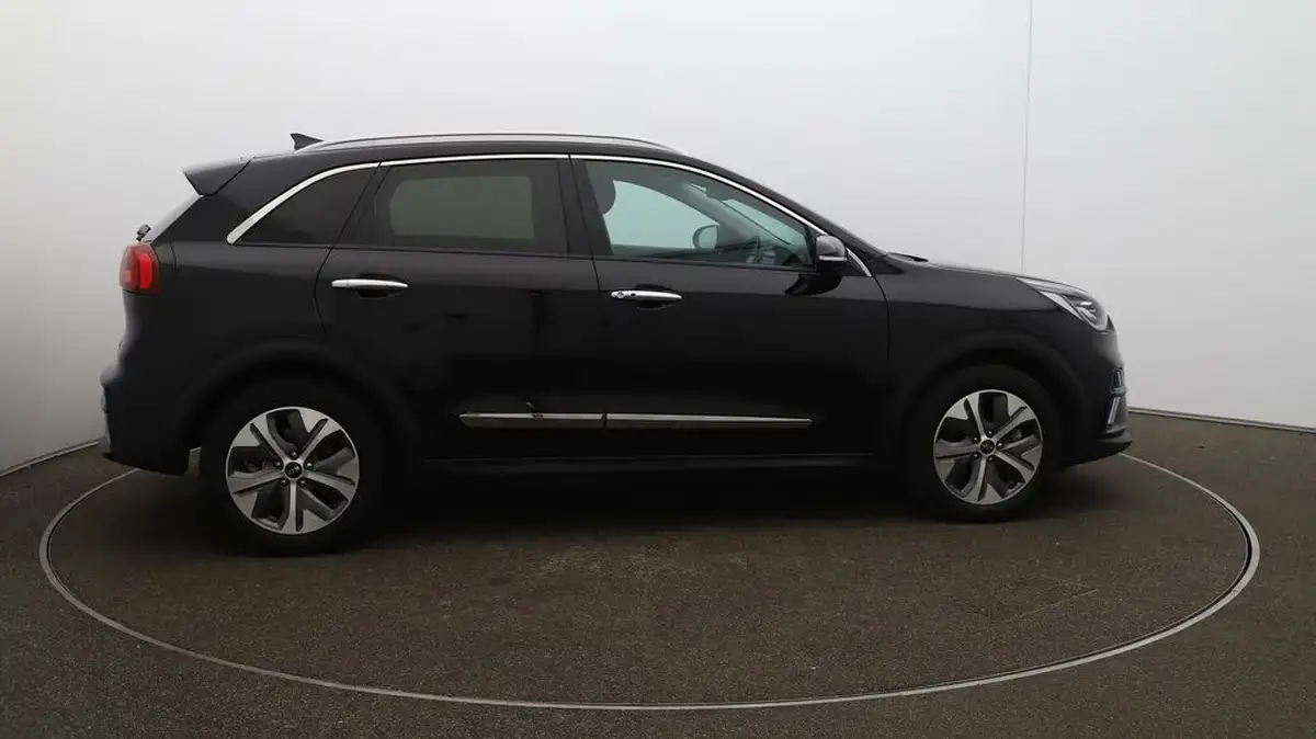 2021-kia-e-niro-ev-4-big-46