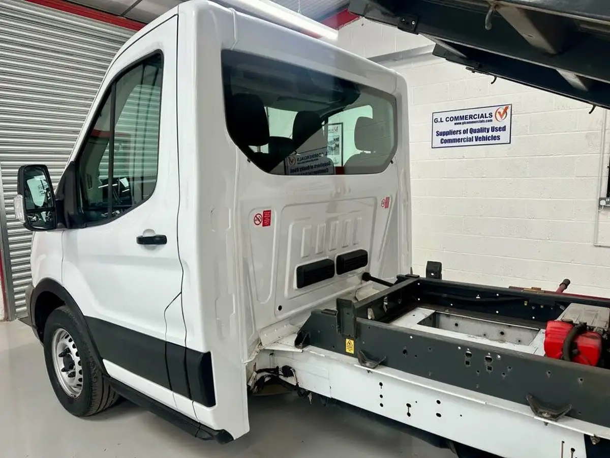 2022-ford-transit-20tdci-350-l2h1-leader-130pseu6dt-rwd-cab-big-7