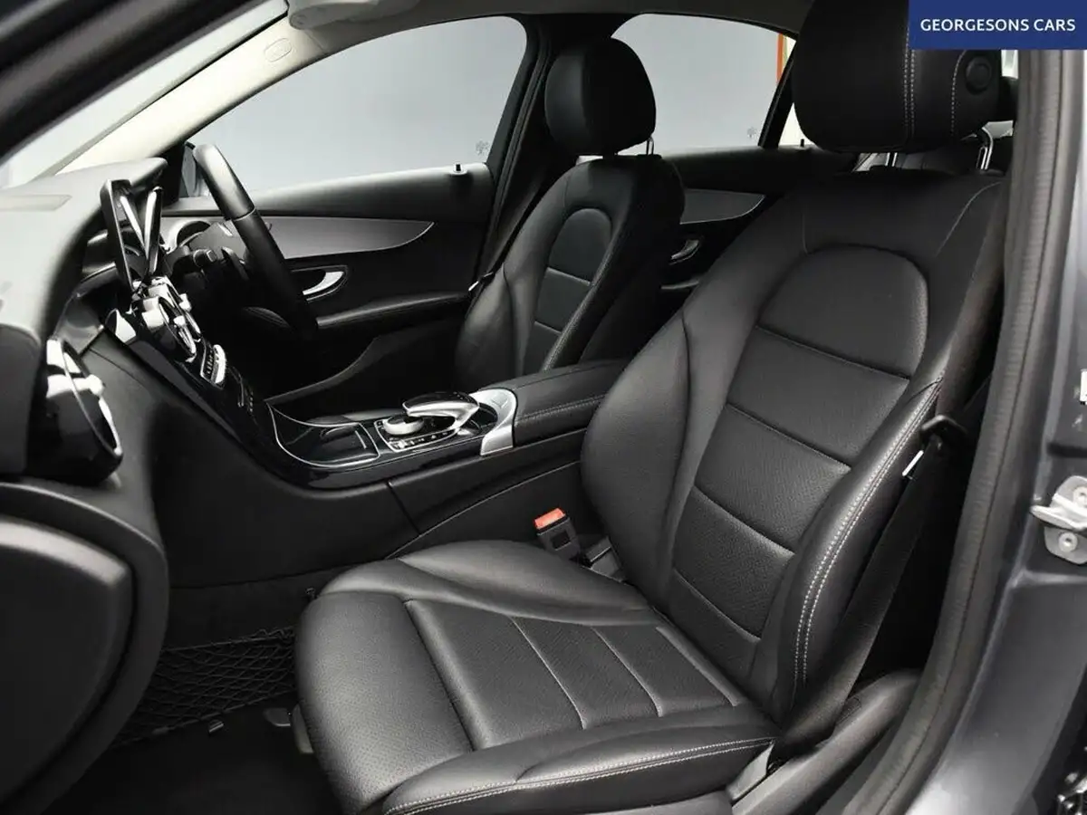 2018-mercedes-benz-c-class-15-c200-sport-premiumss-saloon-4d-big-19