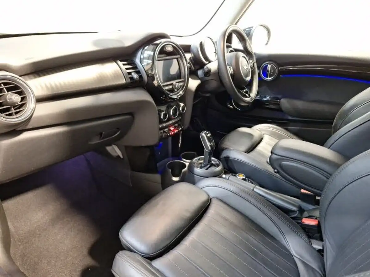 2019-mini-cooper-15-cooper-exclusive-134bhp-hatchback-3d-auto-big-4