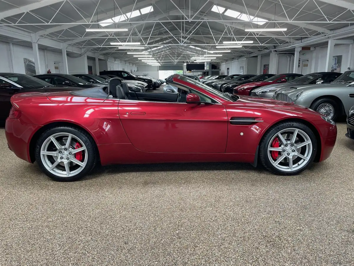 2007-aston-martin-vantage-43-convertible-sportshift-big-5