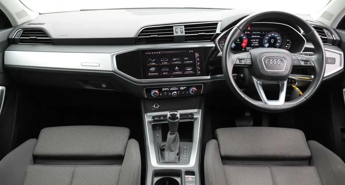 2022-audi-q3-15-35-tfsi-cod-sportback-s-tronic-big-13