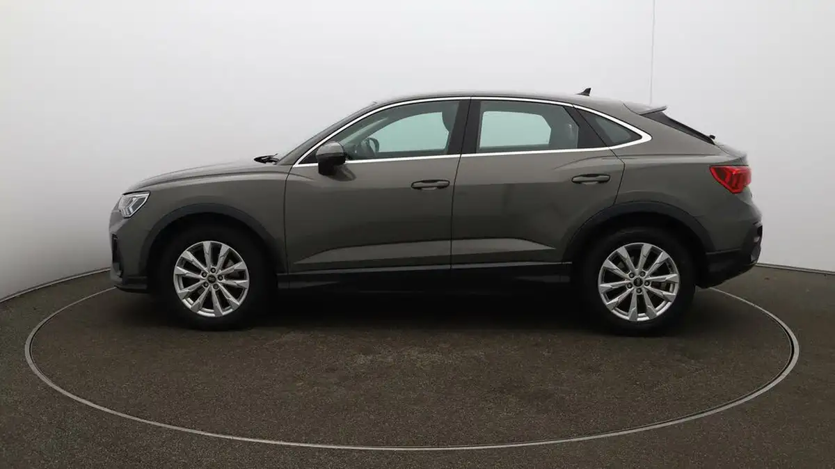 2022-audi-q3-15-35-tfsi-cod-sportback-s-tronic-big-54