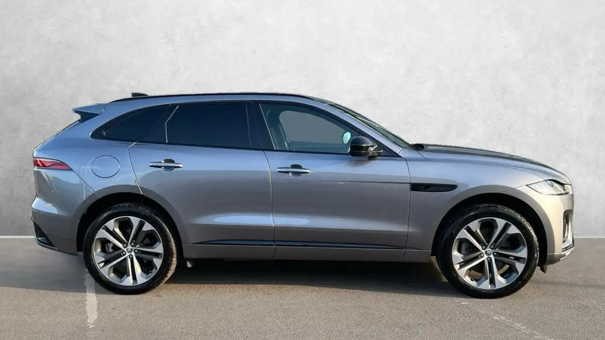 2023-jaguar-f-pace-20-p250-r-dynamic-hse-black-big-4