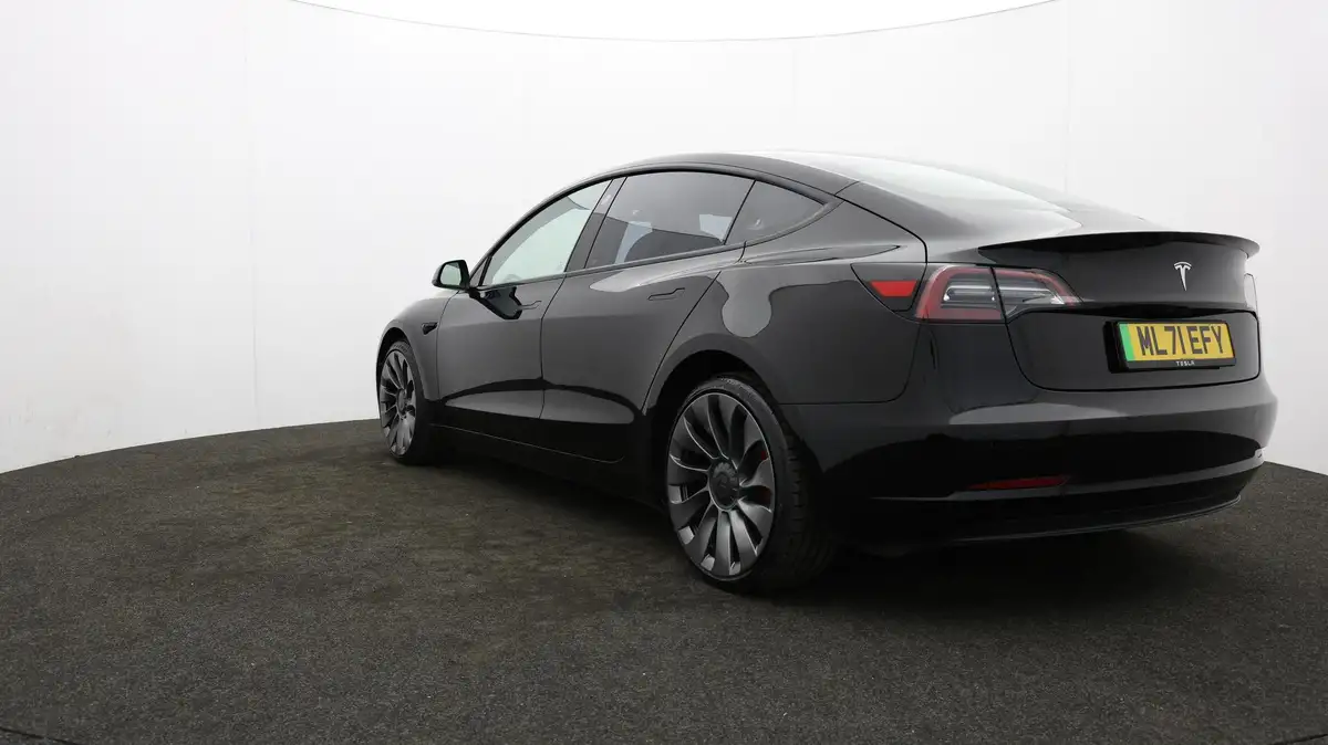 2021-tesla-model-3-e-performance-awd-big-71