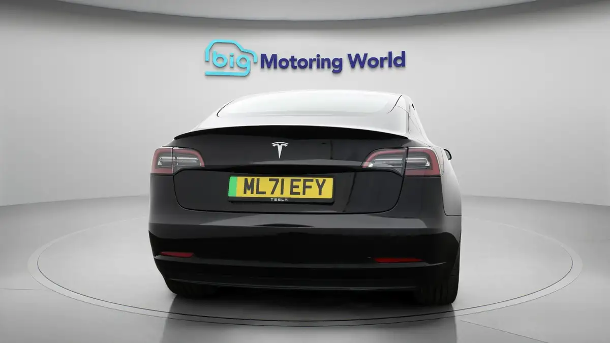 2021-tesla-model-3-e-performance-awd-big-5