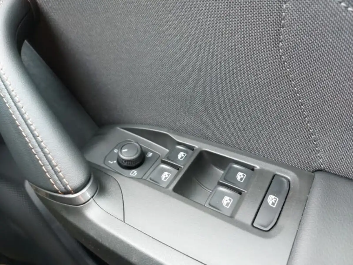 2024-cupra-formentor-15-etsi-v1-big-18