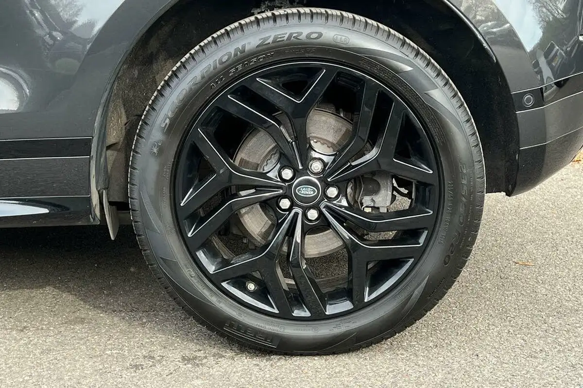 2019-land-rover-range-rover-evoque-20-d240-r-dynamic-hse-big-16