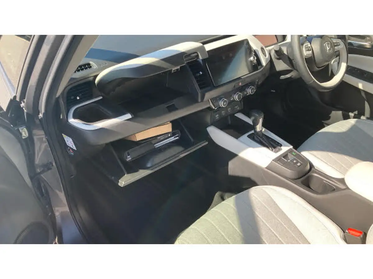 2021-honda-jazz-15-i-mmd-ex-107ps-big-37