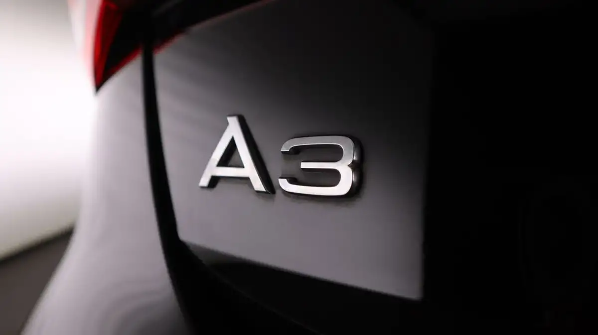 2021-audi-a3-10-30-tfsi-sportback-5d-big-21