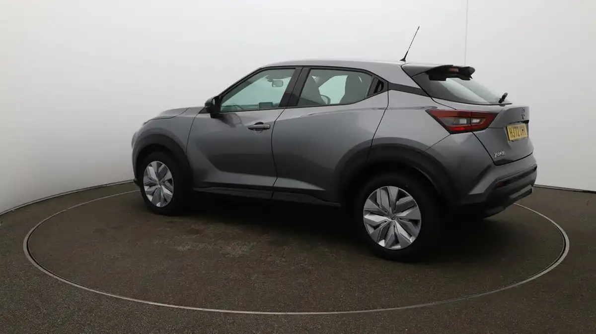 2022-nissan-juke-10-dig-t-acenta-dct-big-27