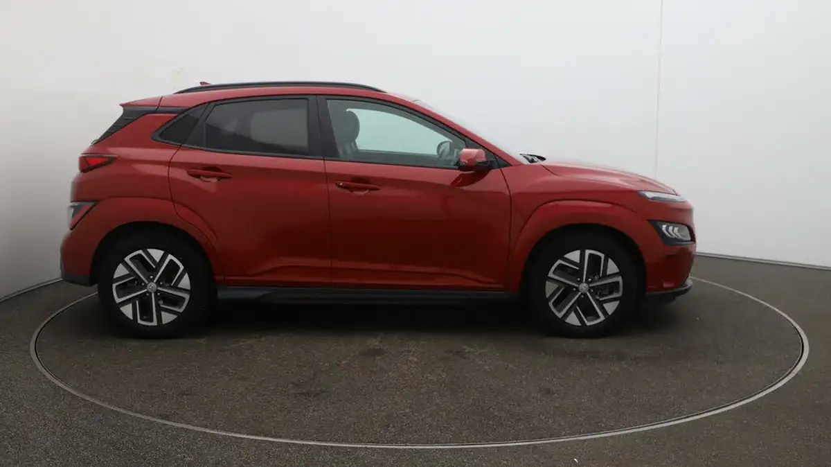 2021-hyundai-kona-e-ultimate-big-45