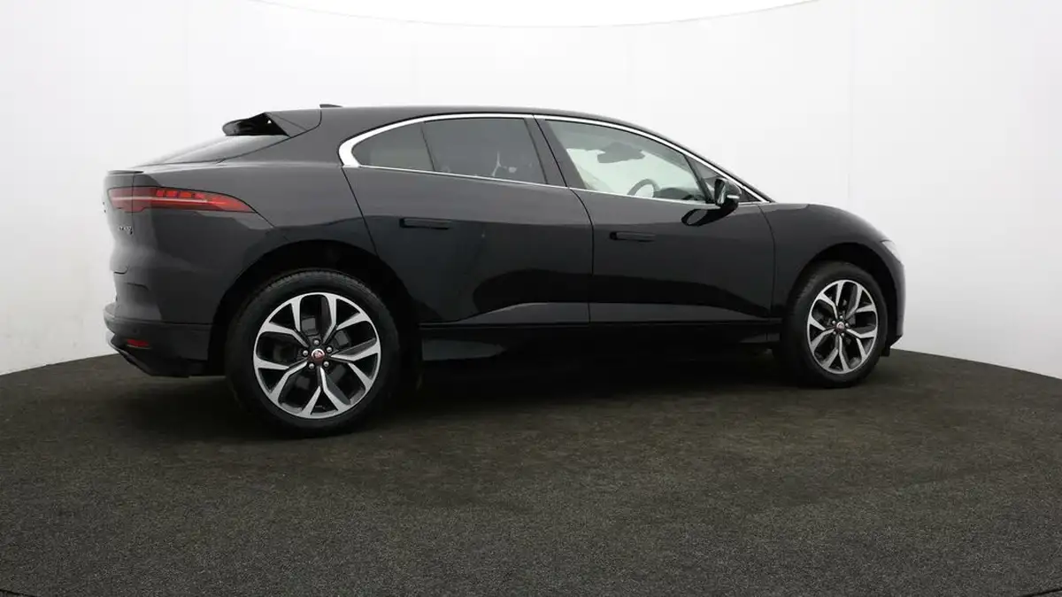 2021-jaguar-i-pace-ev400-hse-big-30