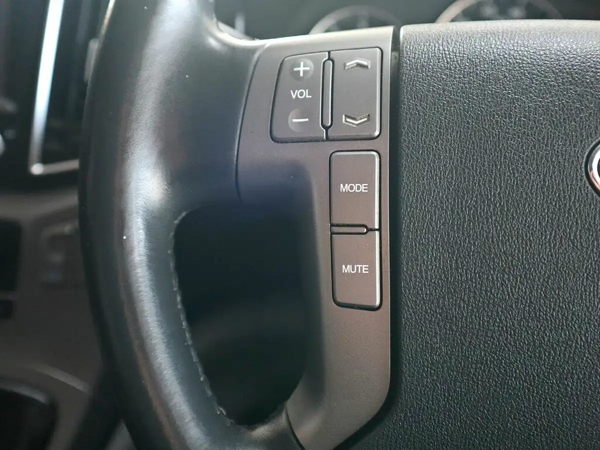 2019-hyundai-i800-25crdi-se-nav-136ps-big-32