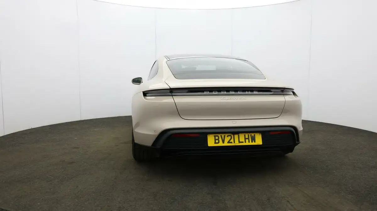 2021-porsche-taycan-e-4s-571ps-performance-battery-plus-big-60