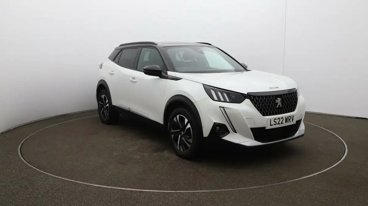 2022-peugeot-2008-suv-12-puretech-gt-big-35