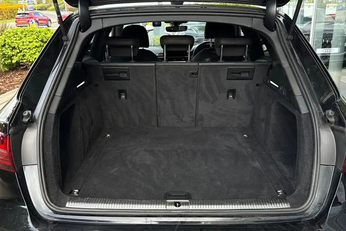 2022-audi-a4-avant-20-35-tfsi-s-line-tronic-big-5