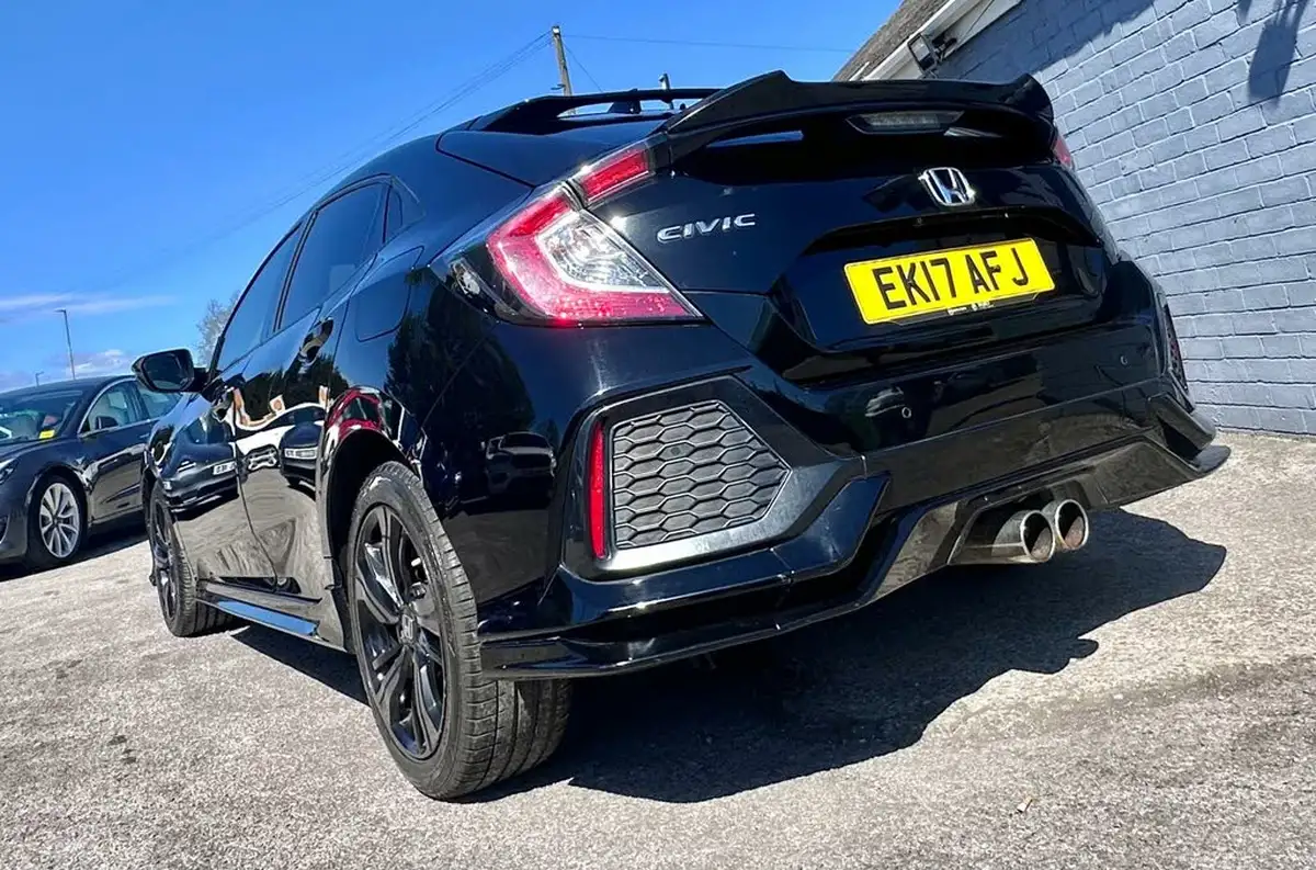 2017-honda-civic-15-vtec-turbo-sport-ss-big-18
