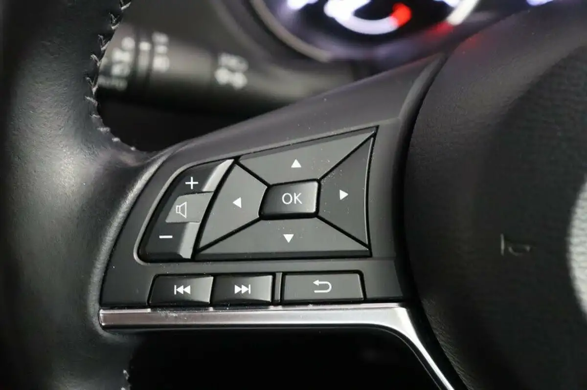 2019-nissan-qashqai-13-dig-t-acenta-premium-140ps-big-12