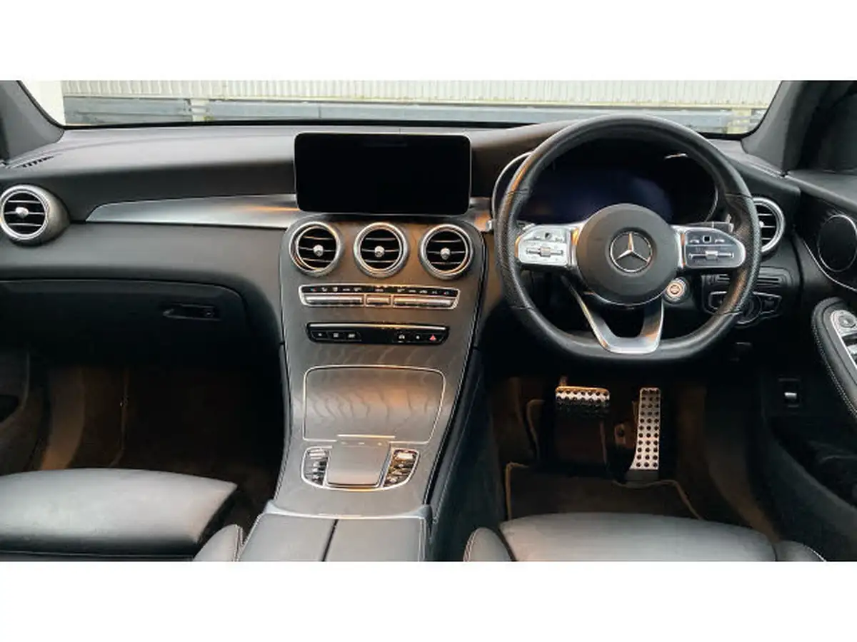 2020-mercedes-benz-glc-class-20d-glc300d-amg-line-premium-station-wagon-5d-big-9