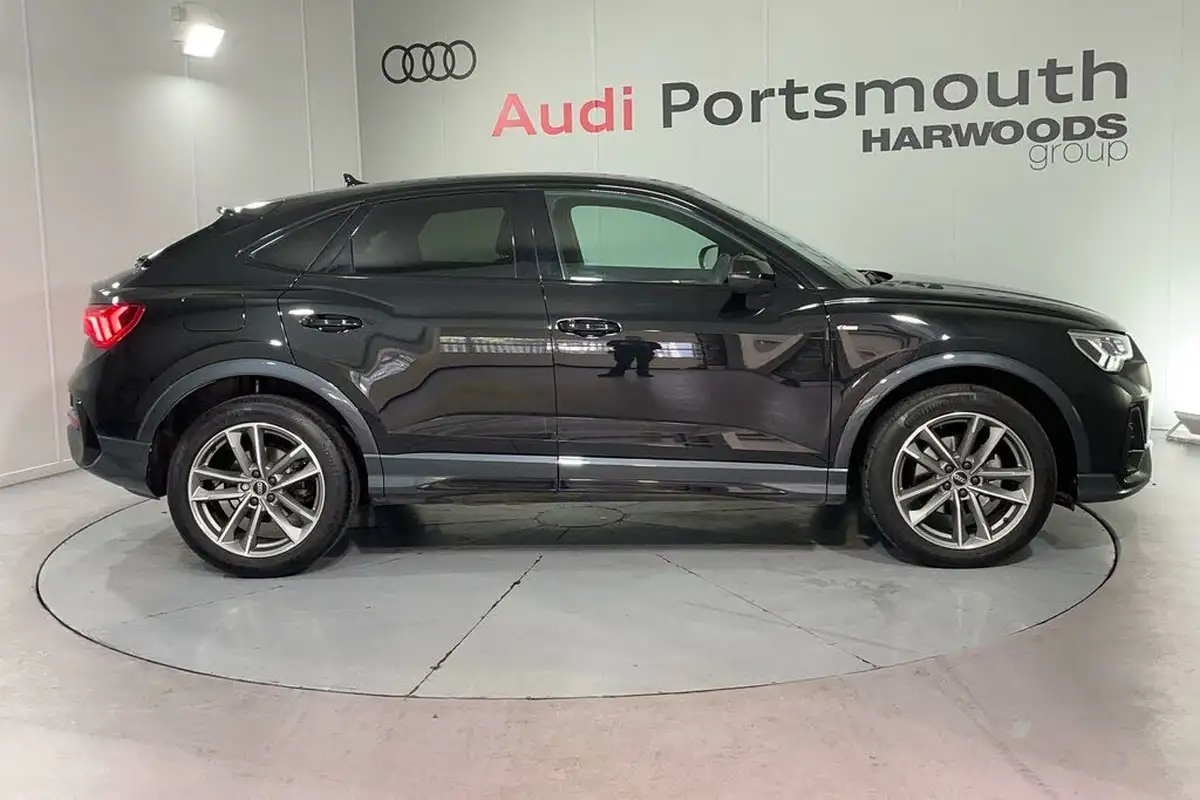 2023-audi-q3-15-35-tfsi-black-edition-cod-sportback-s-tronic-big-1