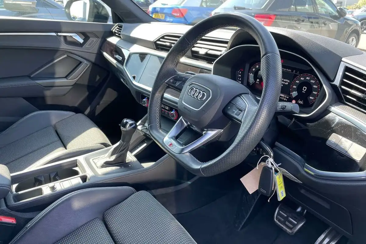 2023-audi-q3-15-35-tfsi-black-edition-cod-sportback-s-tronic-big-25