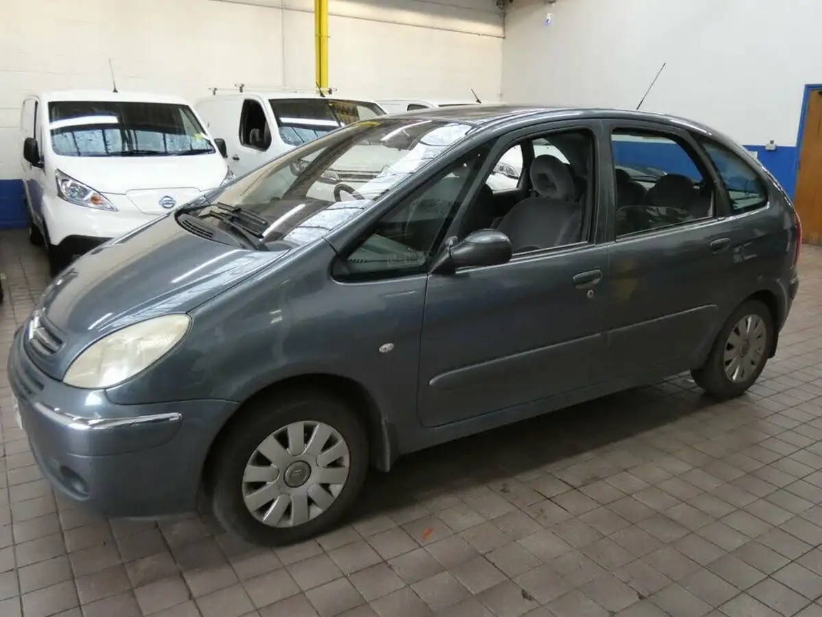 2007-citroen-xsara-picasso-16-vtx-big-4