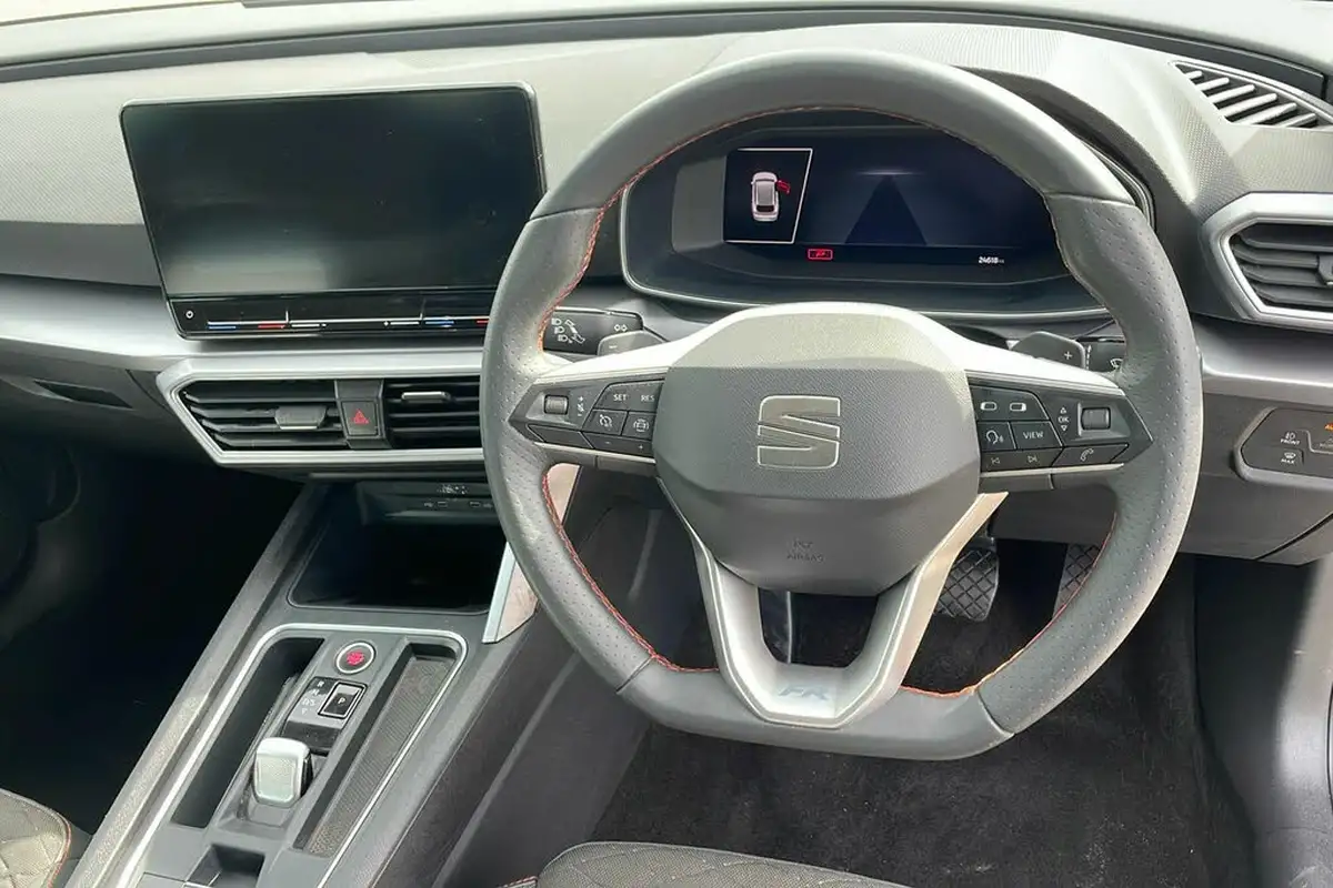 2022-seat-leon-15-etsi-fr-estate-big-10