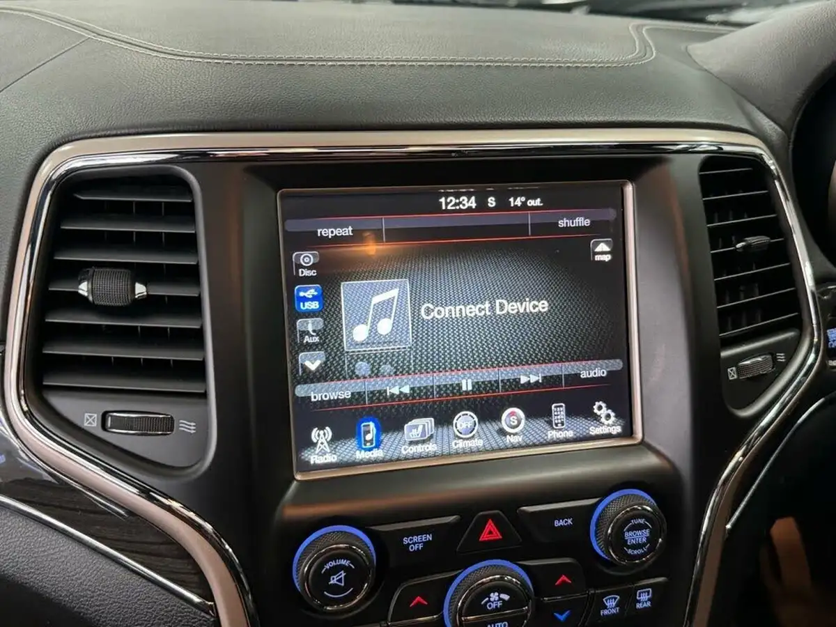 2015-jeep-grand-cherokee-30crd-overland-big-48