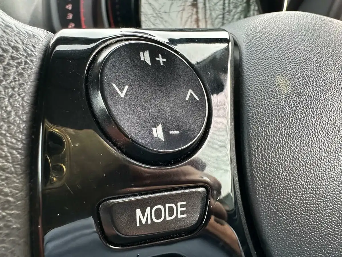 2014-toyota-aygo-10-vvt-i-x-clusiv-3d-big-6