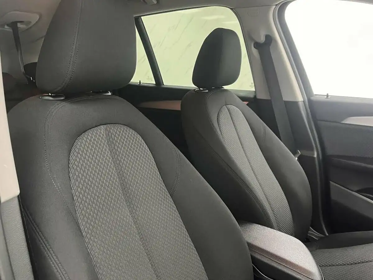 2021-bmw-x1-15-sdrive18i-se-dct-big-23