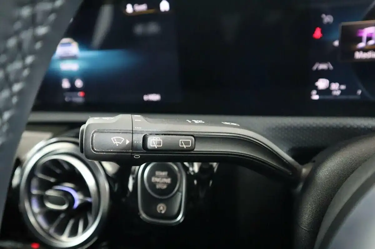 2022-mercedes-benz-a-class-20-a35-amg-executive-edition-hatchback-5d-big-26