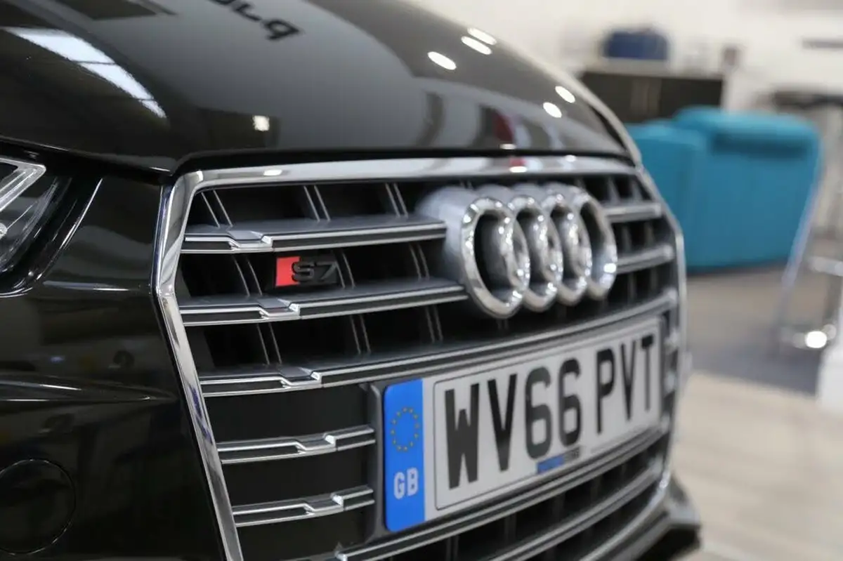 2016-audi-s7-40-tfsi-big-36
