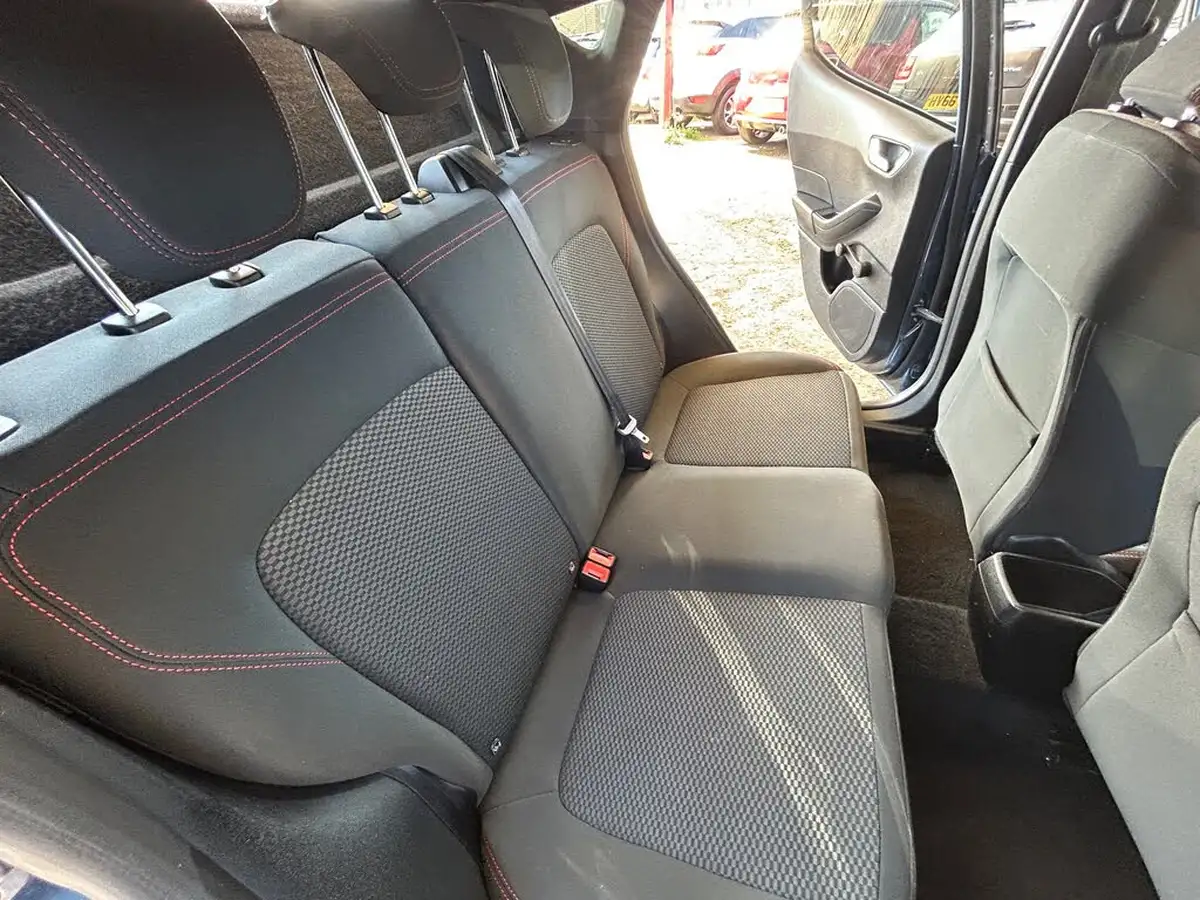 2019-ford-fiesta-10t-st-line-100ps-5d-big-24
