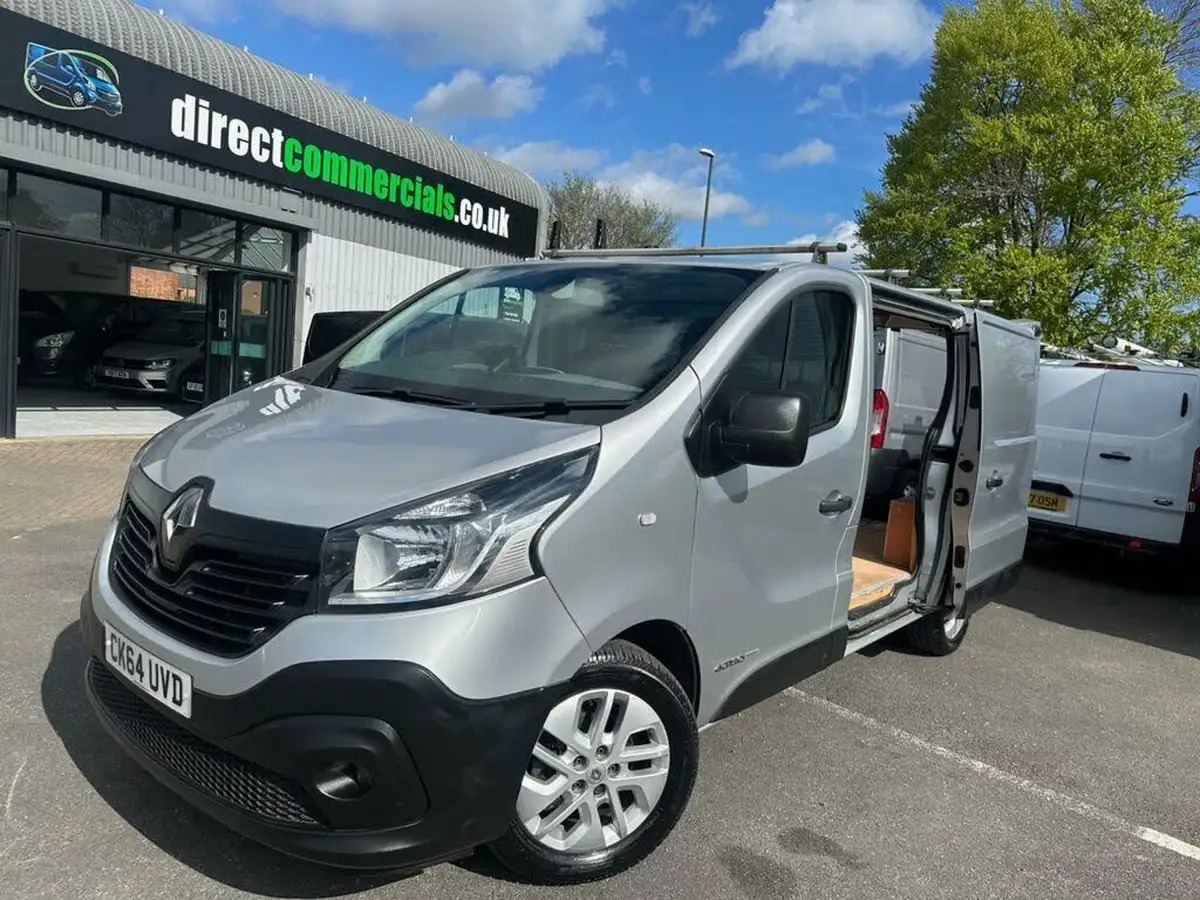 2015-renault-trafic-16dci-sl27-120-sport-low-roof-van-big-0