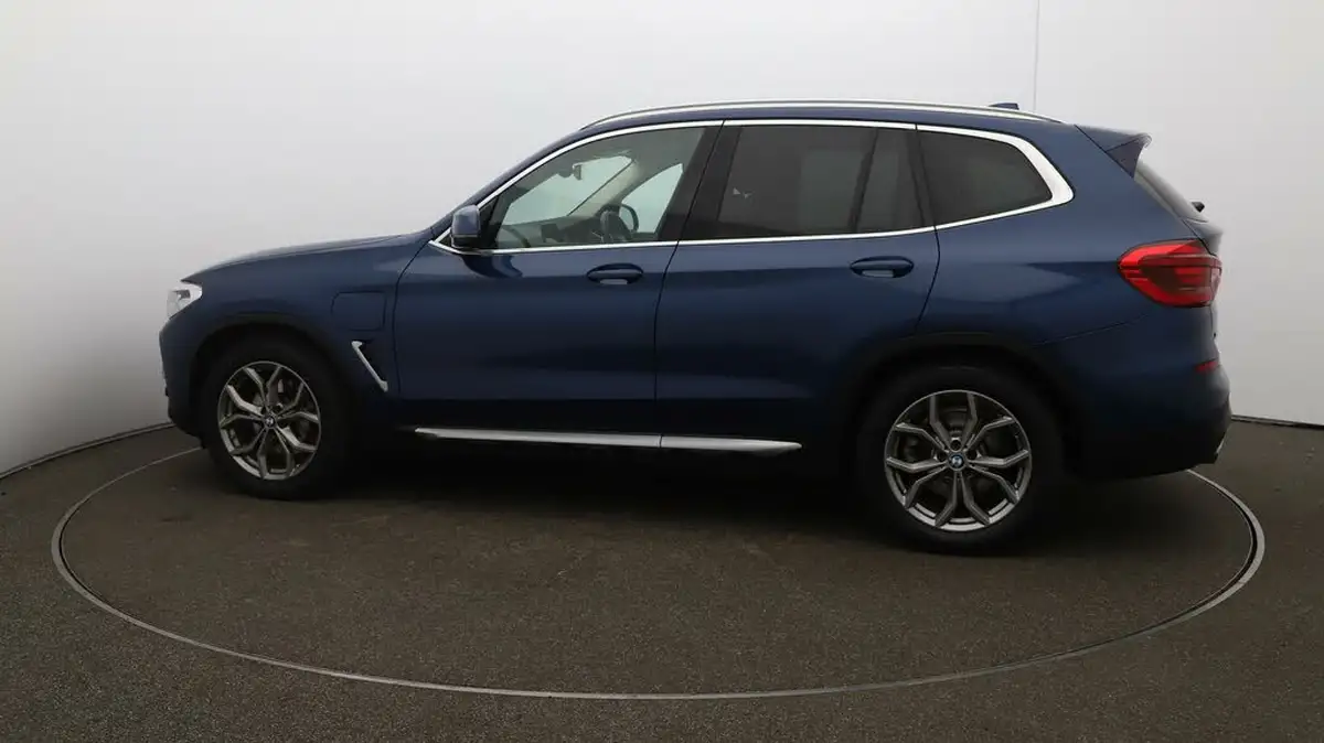 2021-bmw-x3-20-xdrive-30e-xline-big-51