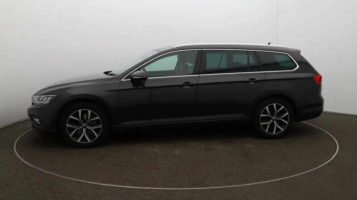 2022-volkswagen-passat-15-tsi-sel-estate-5d-dsg-big-4