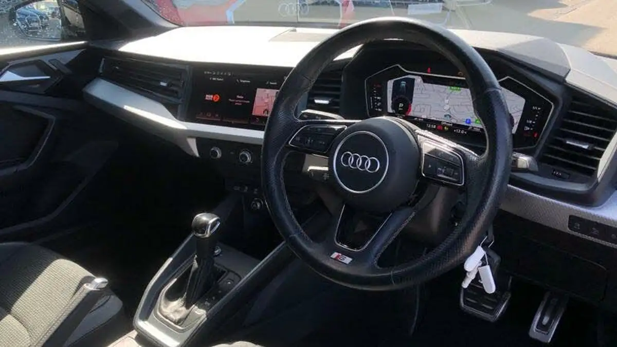 2021-audi-a1-10-30-tfsi-s-line-110ps-tronic-big-5