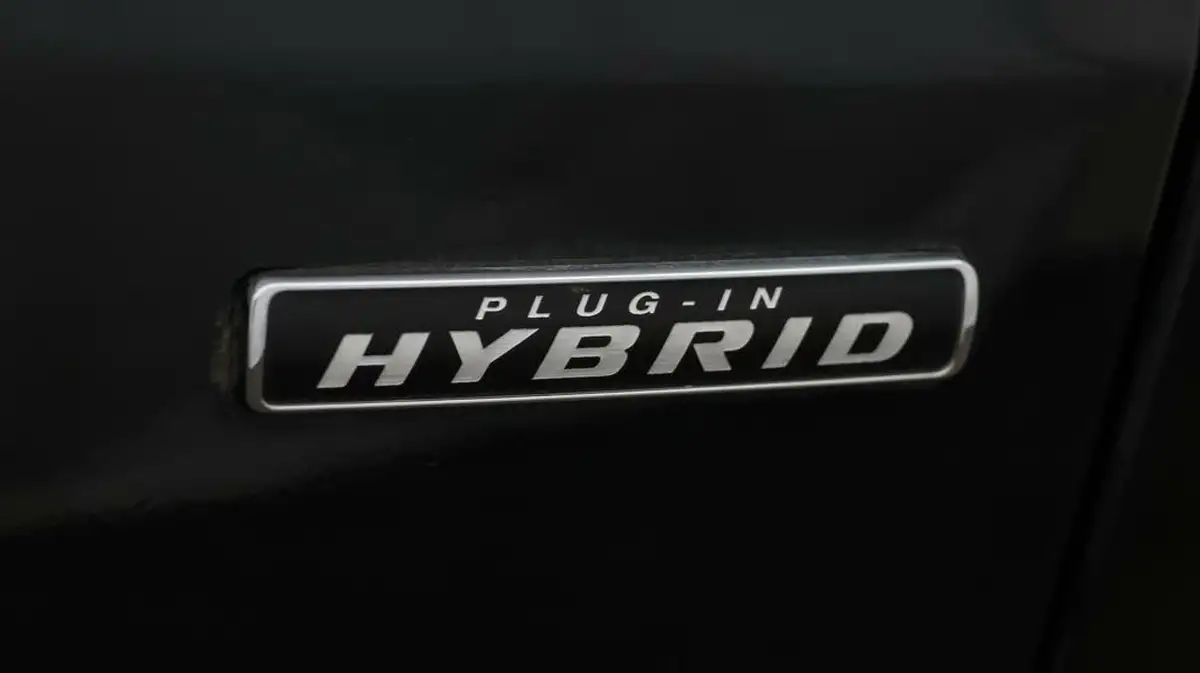 2022-ford-kuga-big-23