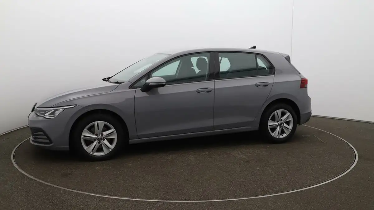 2023-volkswagen-golf-15-tsi-life-130ps-hatchback-big-56