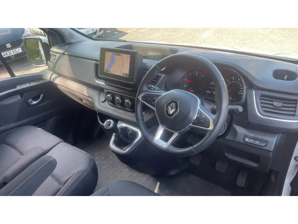 2024-renault-trafic-20dci-ll30-130-extra-big-10