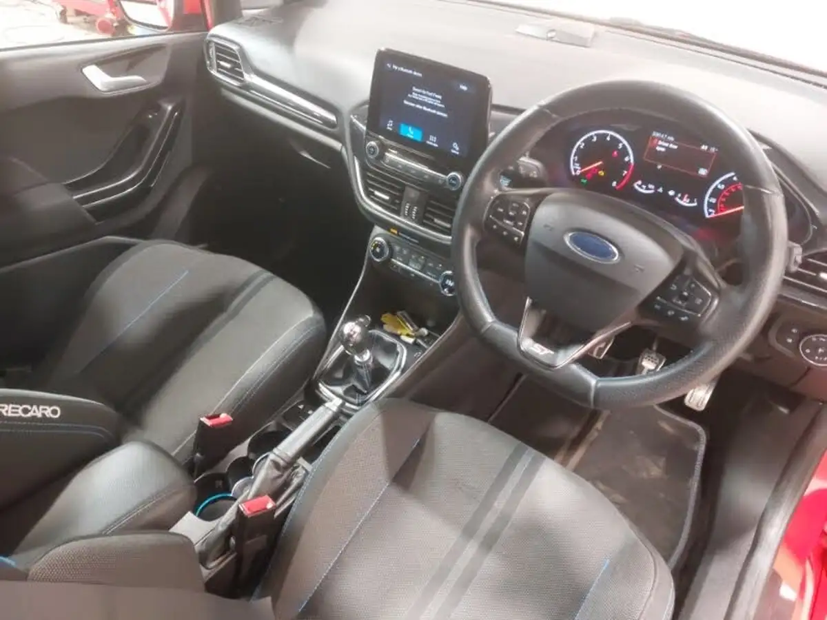 2019-ford-fiesta-15t-st-2-3d-big-17